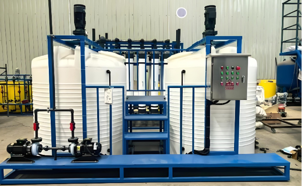 簡介：乳品、果汁、啤酒等生產中的蒸發器（濃縮）和巴氏殺菌器（滅菌）后的產品需快速冷卻至灌裝溫度。板式換熱器采用循環冷卻水間接降溫，保證產品質量和風味。 使用特點：衛生要求極高（